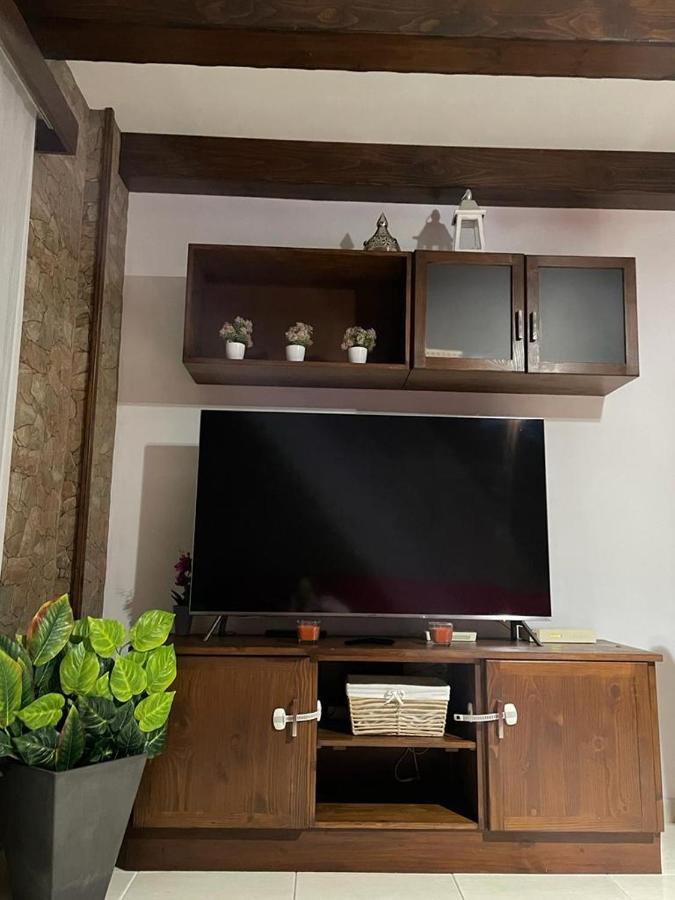 Vivienda Ubuntu Apartment Los Llanos De Aridane Luaran gambar